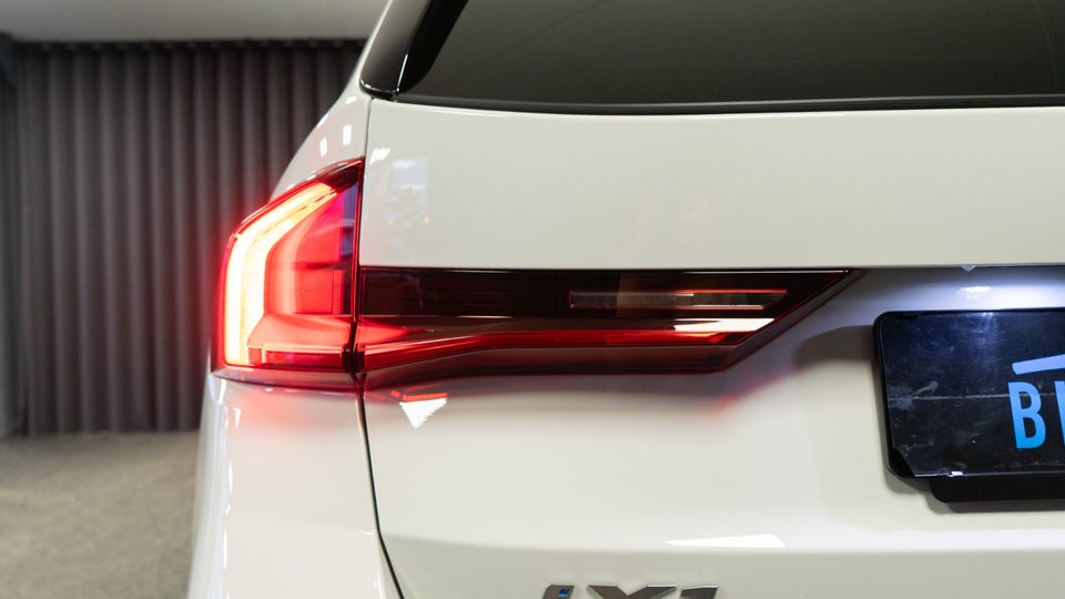 BMW iX1 eDrive20 M-Sport 5d