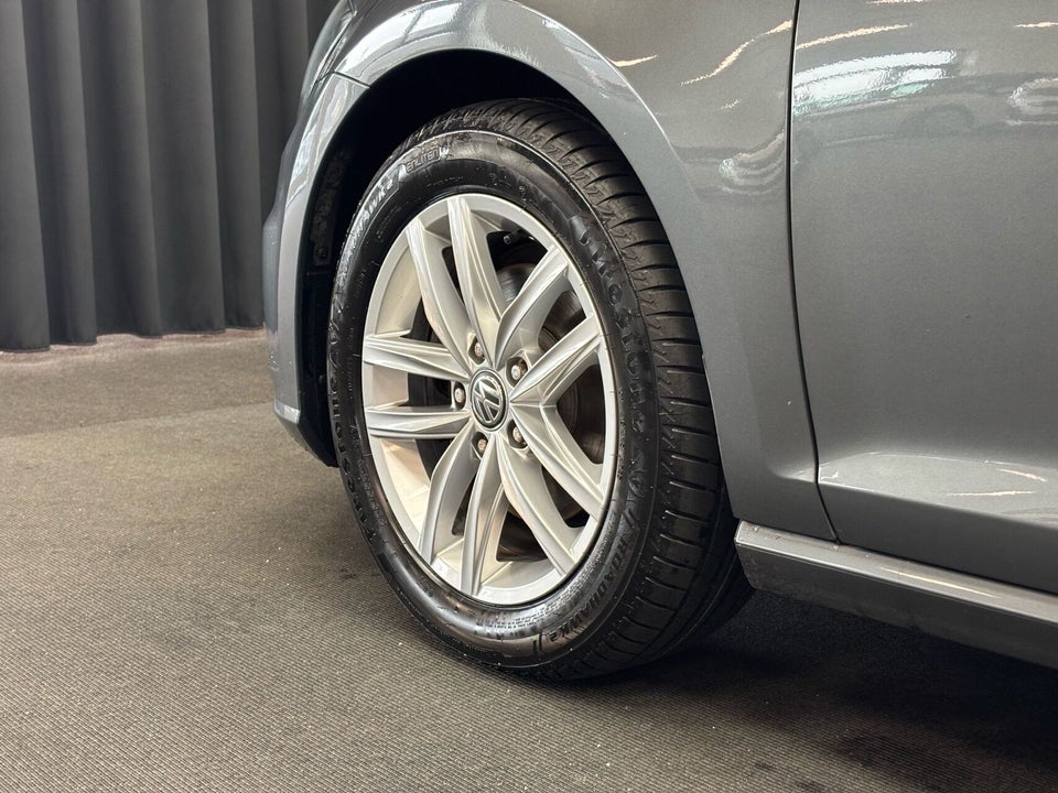 VW Golf VII 1,5 TSi 130 Comfortline Variant 5d