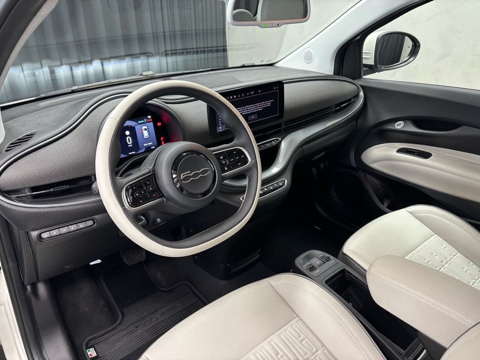 Fiat 500e 42 la Prima by Bocelli 3d