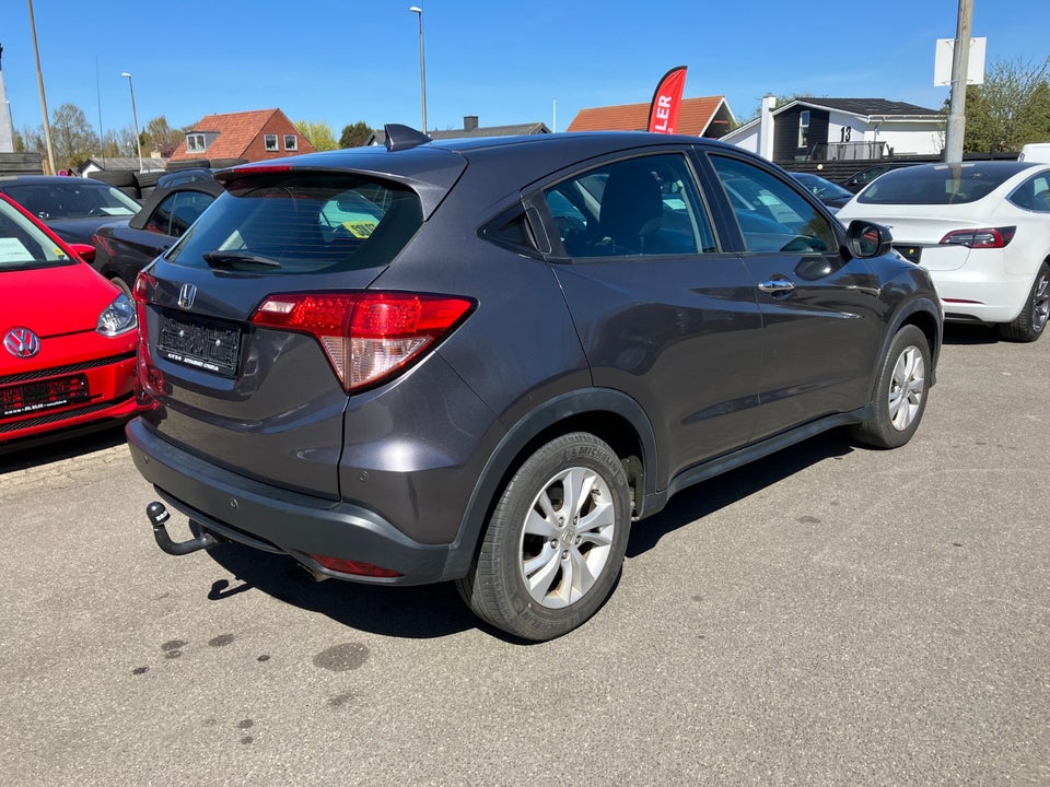 Honda HR-V 1,5 i-VTEC Elegance 5d