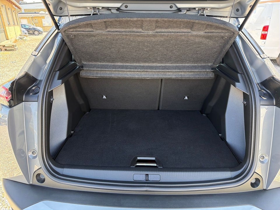 Peugeot e-2008 54 GT 5d