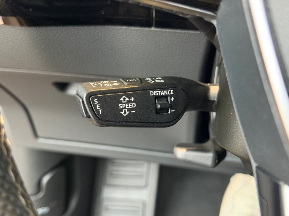 Audi Q8 e-tron 50 S-line quattro 5d