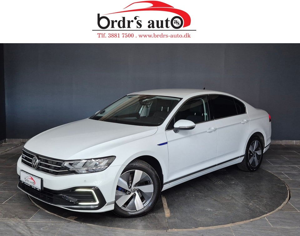 VW Passat 1,4 GTE DSG 4d