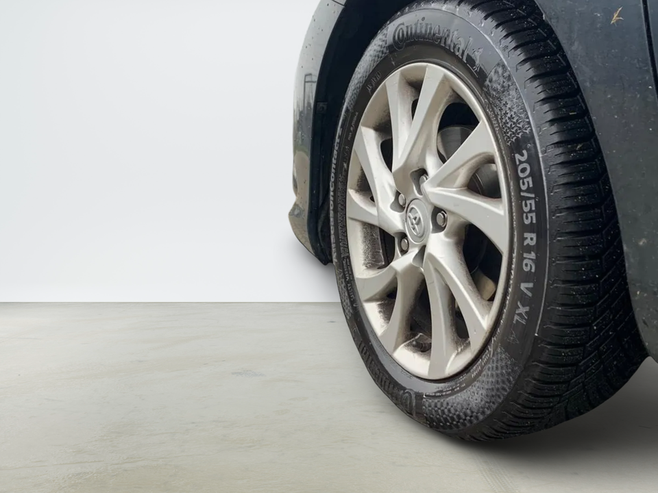 Toyota Auris 1,8 Hybrid Style Touring Sports CVT 5d