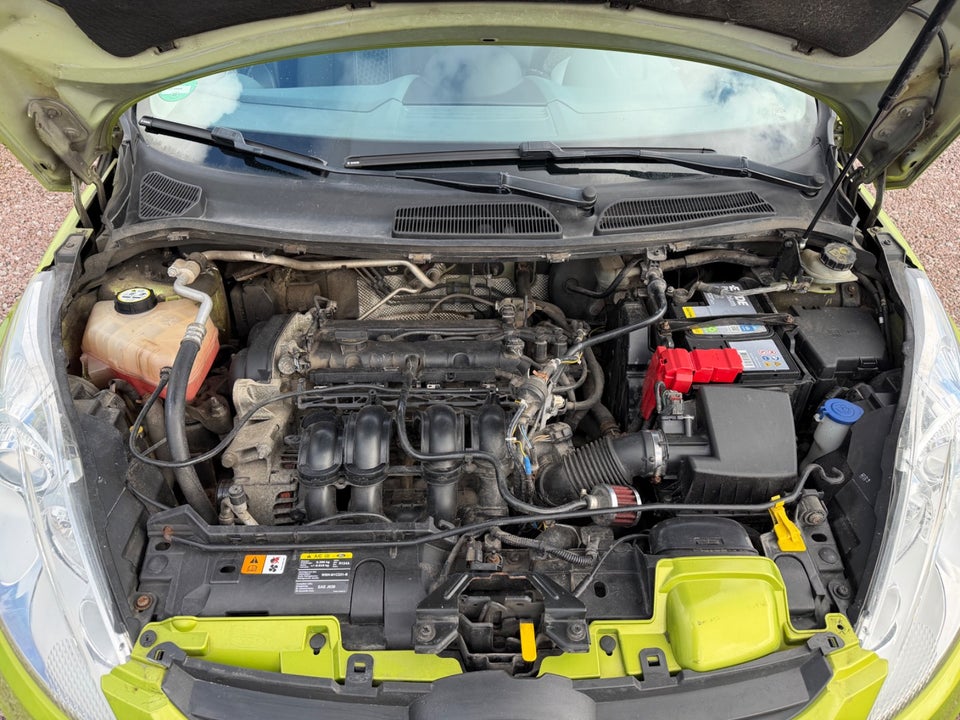 Ford Fiesta 1,6 Ti-VCT Titanium 5d