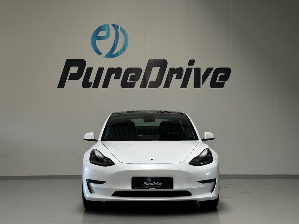 Tesla Model 3 RWD 4d