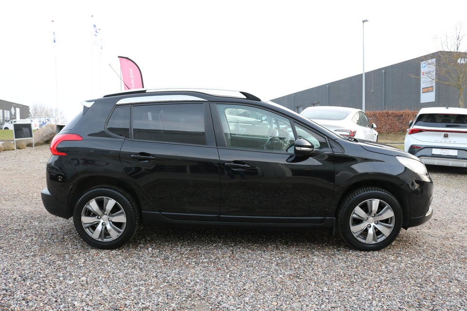 Peugeot 2008 1,2 VTi 82 Motion+ 5d