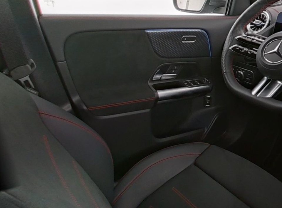 Mercedes EQA250+ AMG Line Advanced Plus 5d