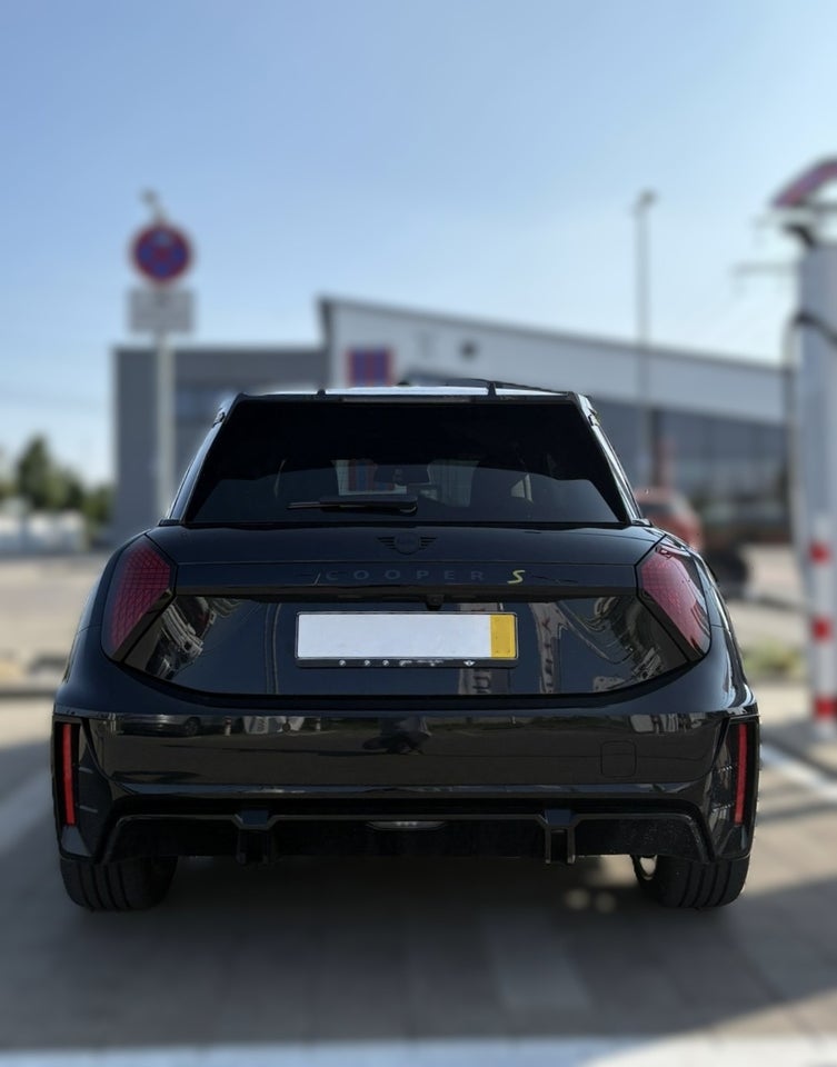 MINI Cooper SE JCW Trim M 3d