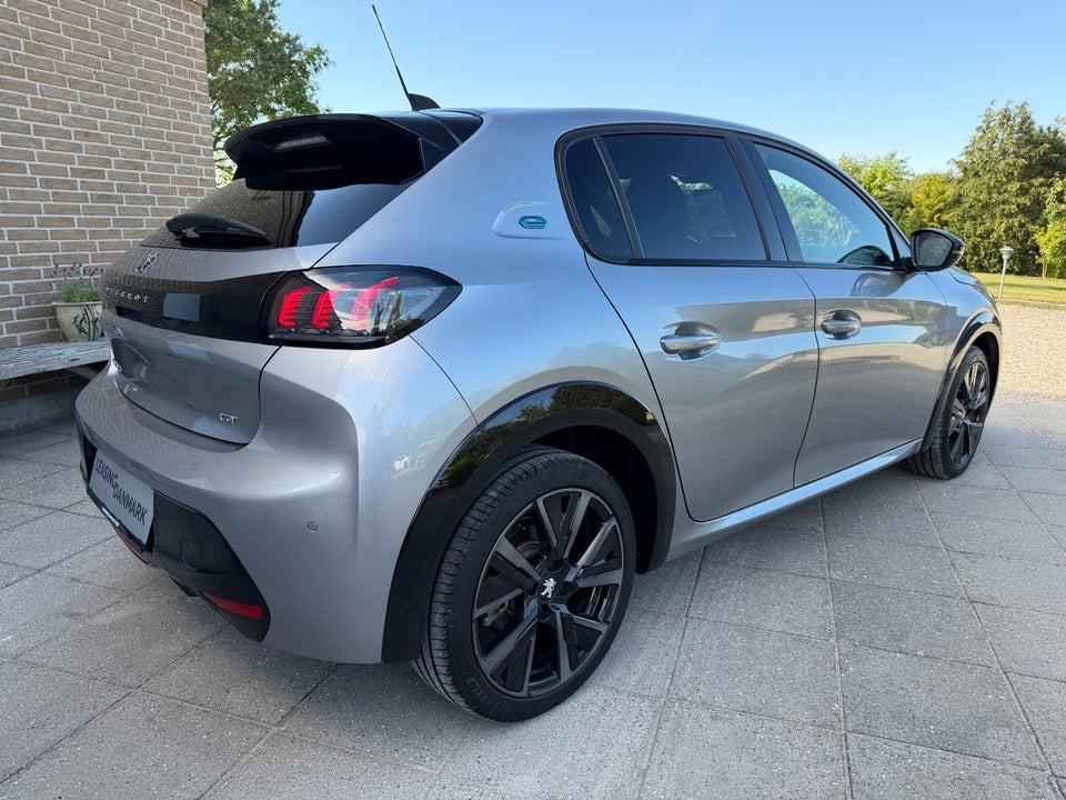 Peugeot e-208 50 GT 5d