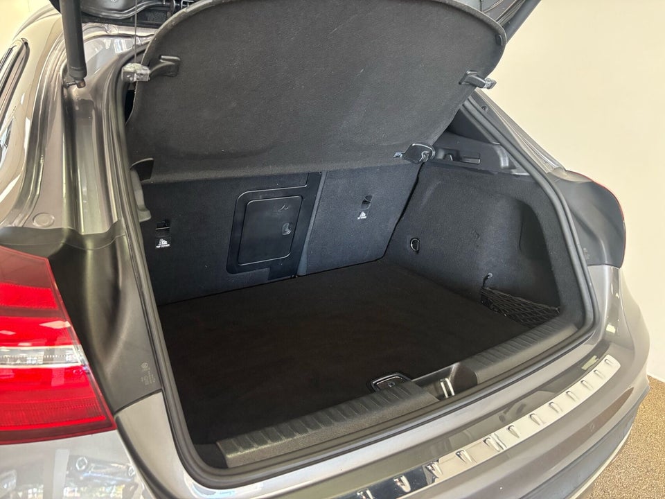Mercedes GLA250 2,0 aut. 4Matic 5d