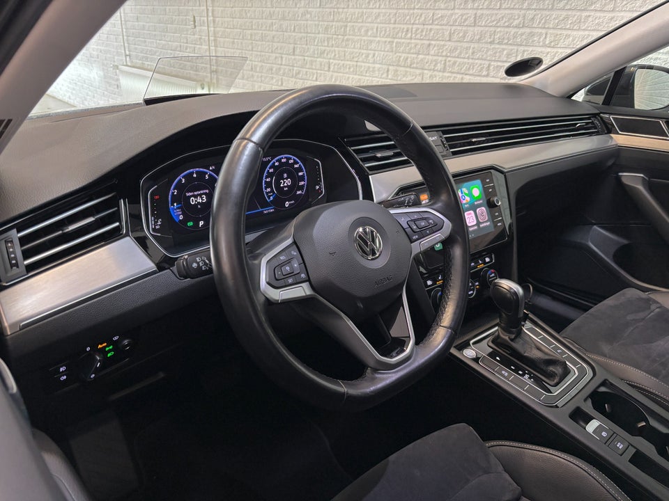 VW Passat 1,5 TSi 150 Elegance+ Variant DSG 5d