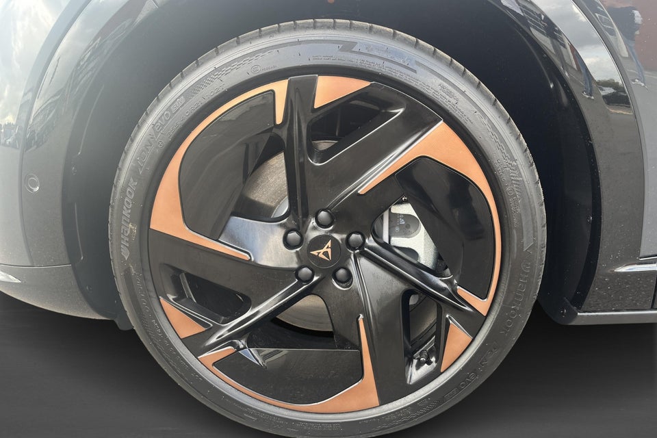 Cupra Tavascan 77 Adrenaline 5d