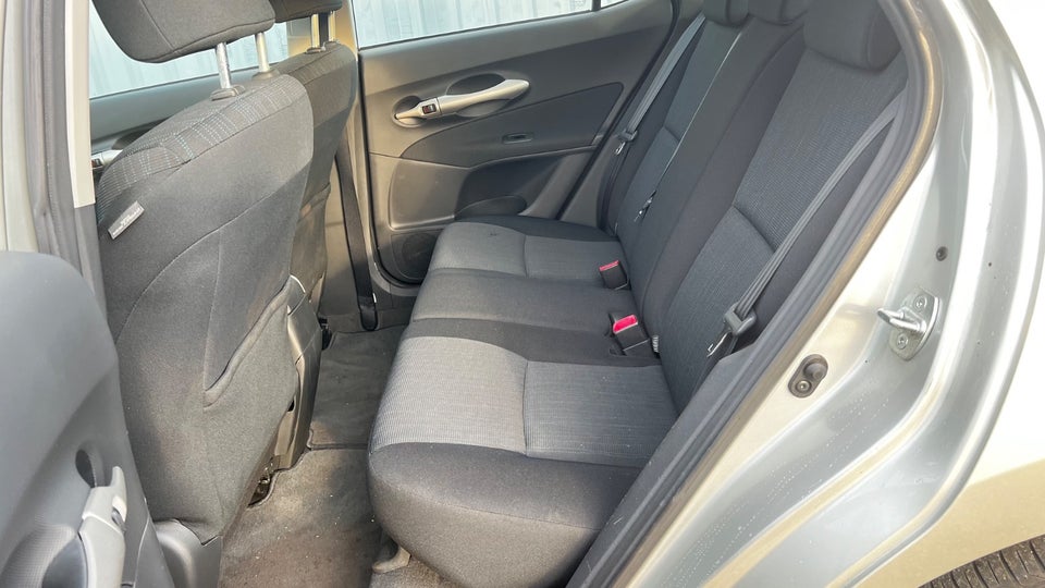 Toyota Auris 1,6 Luna+ 5d