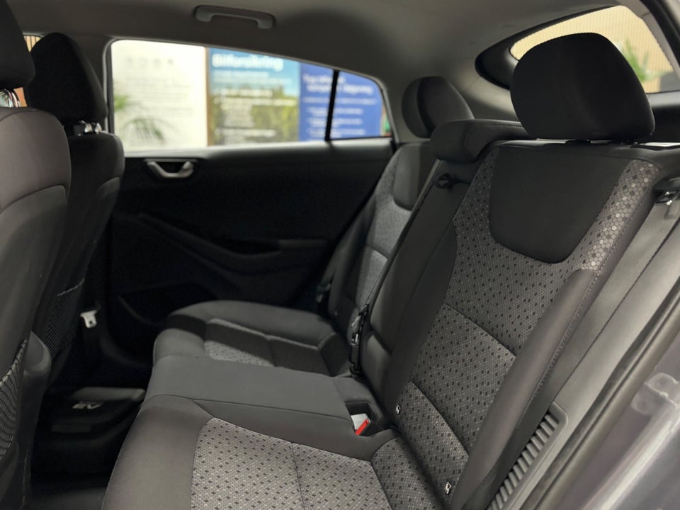 Hyundai Ioniq 1,6 PHEV Trend DCT 5d