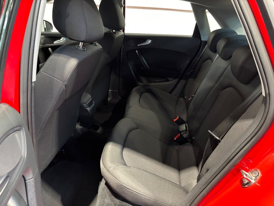 Audi A1 1,2 TFSi 86 Attraction Sportback 5d