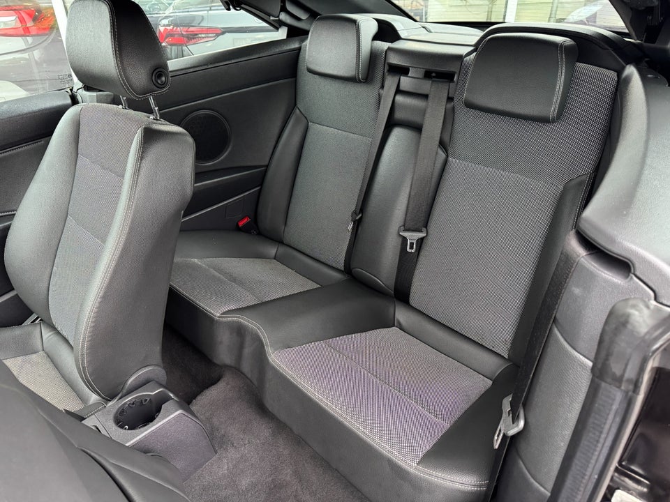 Opel Astra 2,0 Cosmo TwinTop 2d