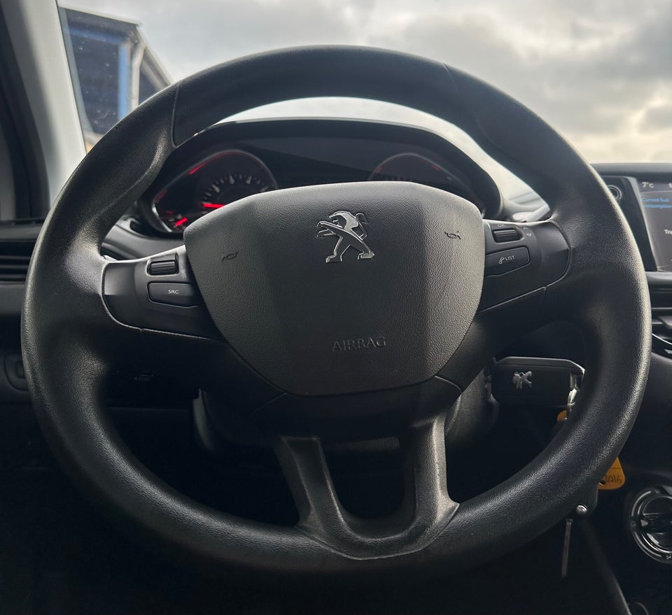 Peugeot 208 1,2 VTi Active 5d