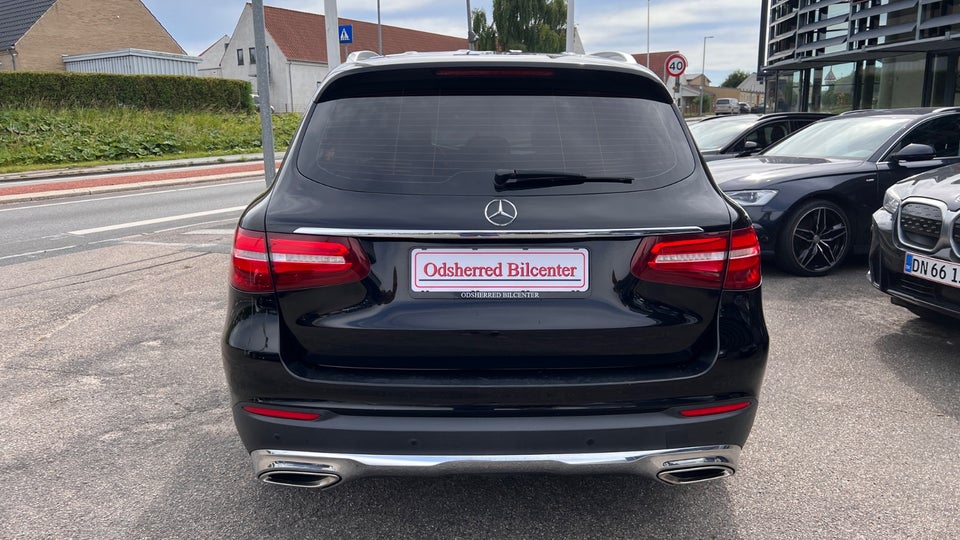 Mercedes GLC250 2,0 AMG Line aut. 4Matic 5d