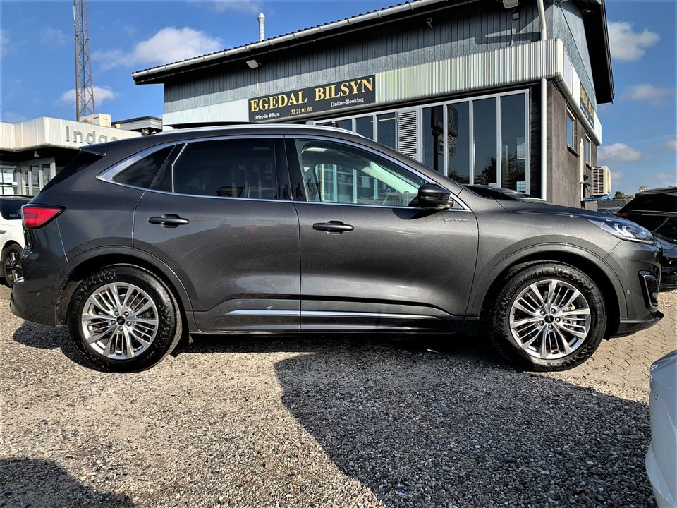 Ford Kuga 2,5 PHEV Vignale CVT 5d