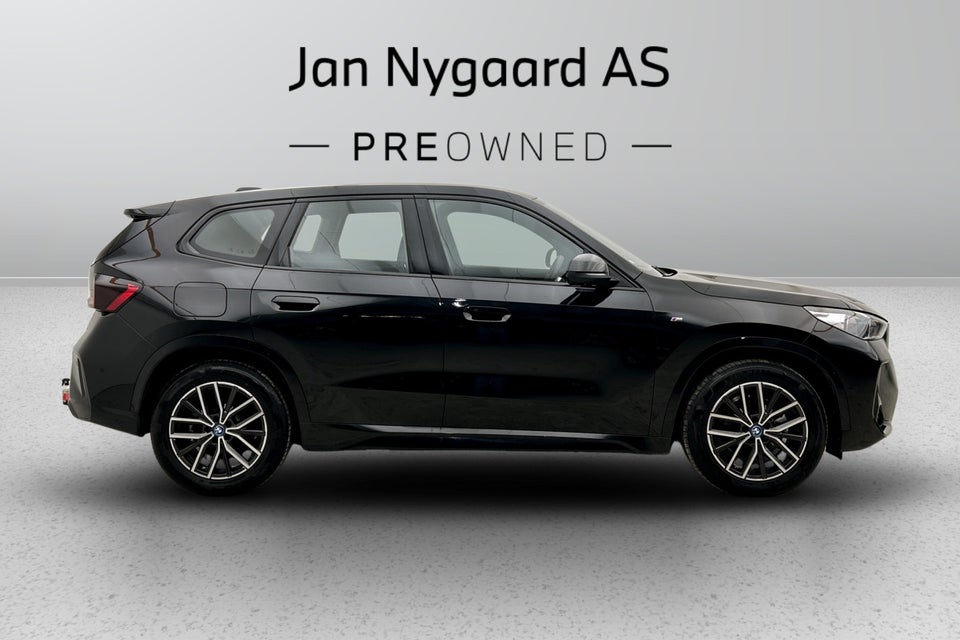 BMW iX1 eDrive20 M-Sport 5d