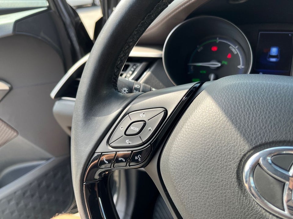 Toyota C-HR 1,8 Hybrid C-HIC CVT 5d