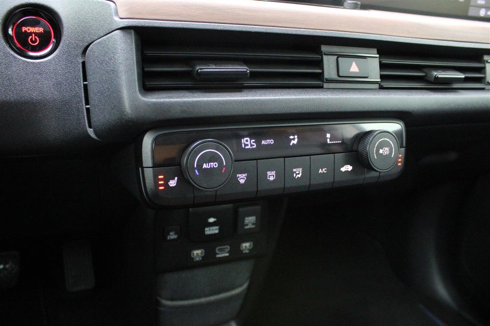 Honda e Advance 5d