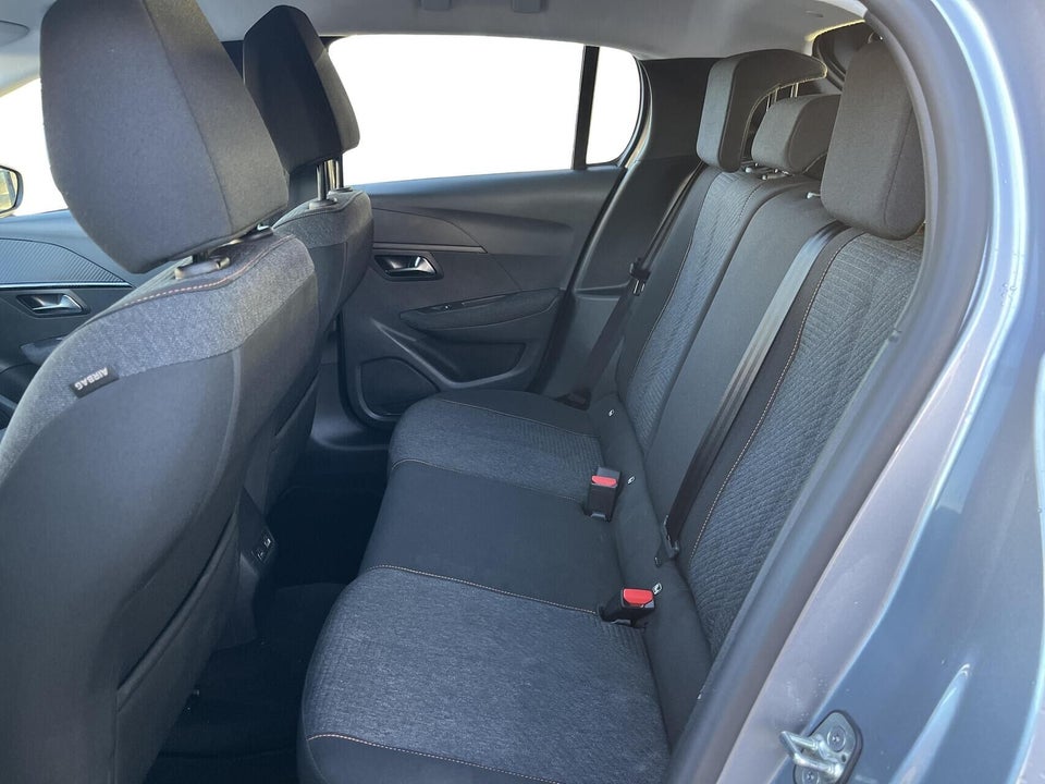 Peugeot e-208 50 Style 5d