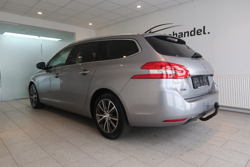 Peugeot 308 1,6 BlueHDi 120 Envy Sky SW 5d