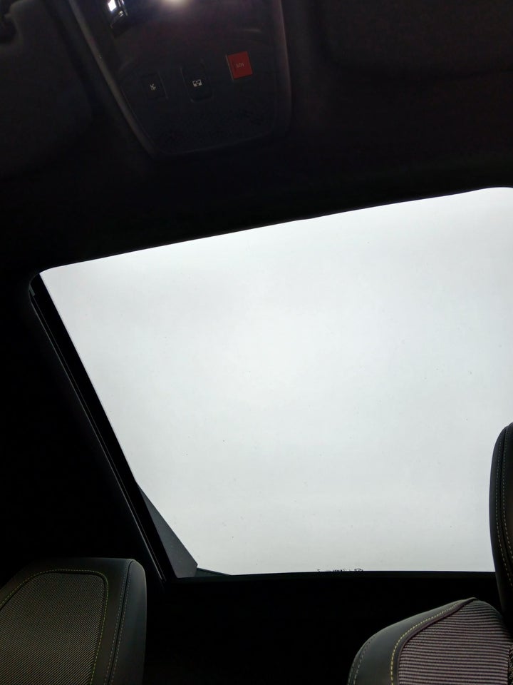 Peugeot e-2008 50 GT Sky 5d