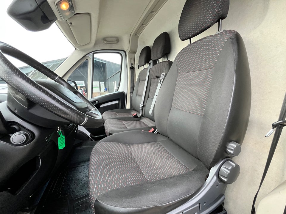 Peugeot Boxer 435 2,2 BlueHDi 165 L2H2 Ultimate