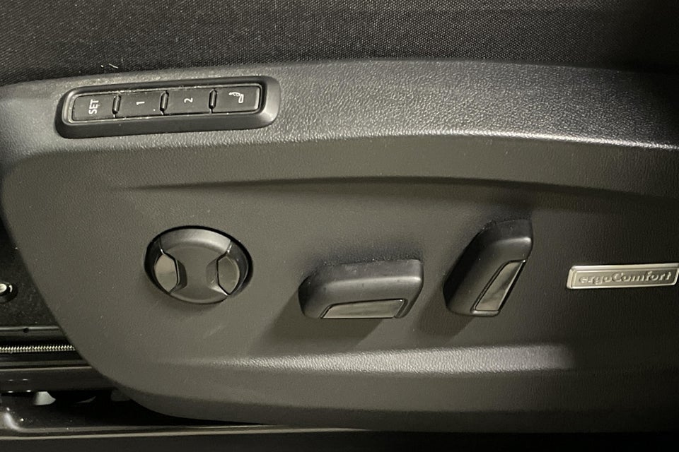 VW ID.Buzz 86 GTX+ 4Motion 6prs LWB 5d