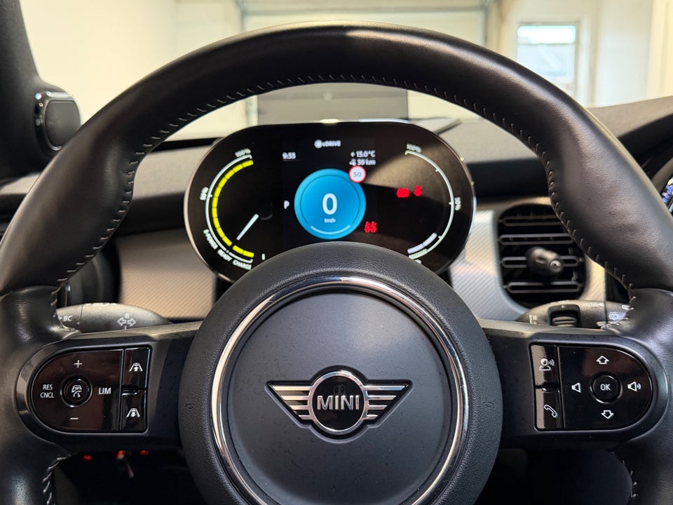 MINI Cooper SE Yours Trim 3d