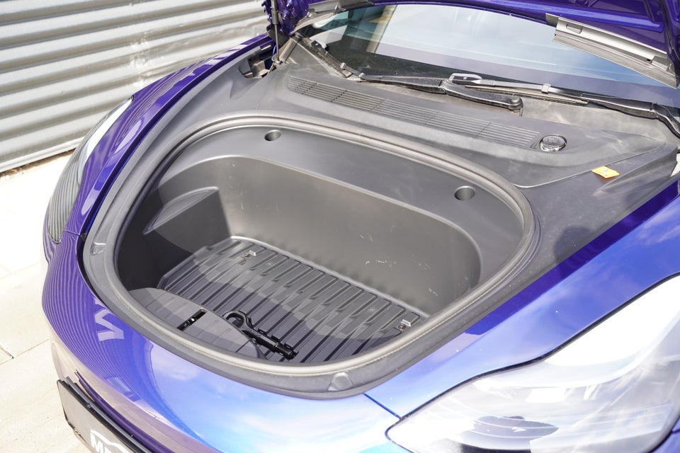 Tesla Model 3 RWD 4d