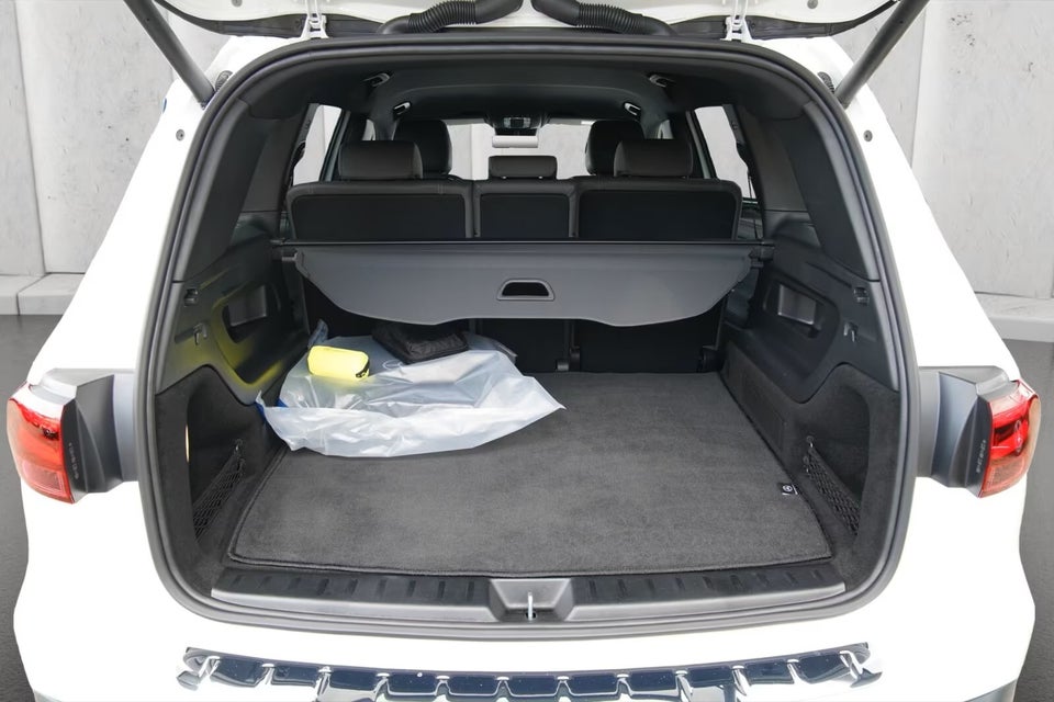 Mercedes EQB300 Progressive Advance Plus 4Matic 5d