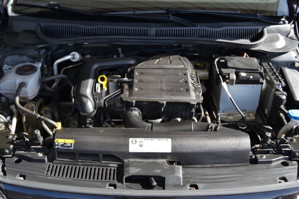 VW Polo 1,0 TSi 95 Comfortline Connect DSG 5d