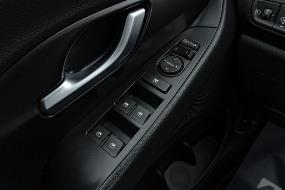 Hyundai i30 1,0 T-GDi Essential stc. 5d