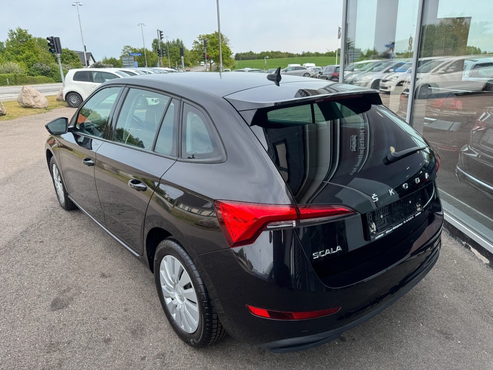 Skoda Scala 1,0 TSi 110 Dynamic DSG 5d