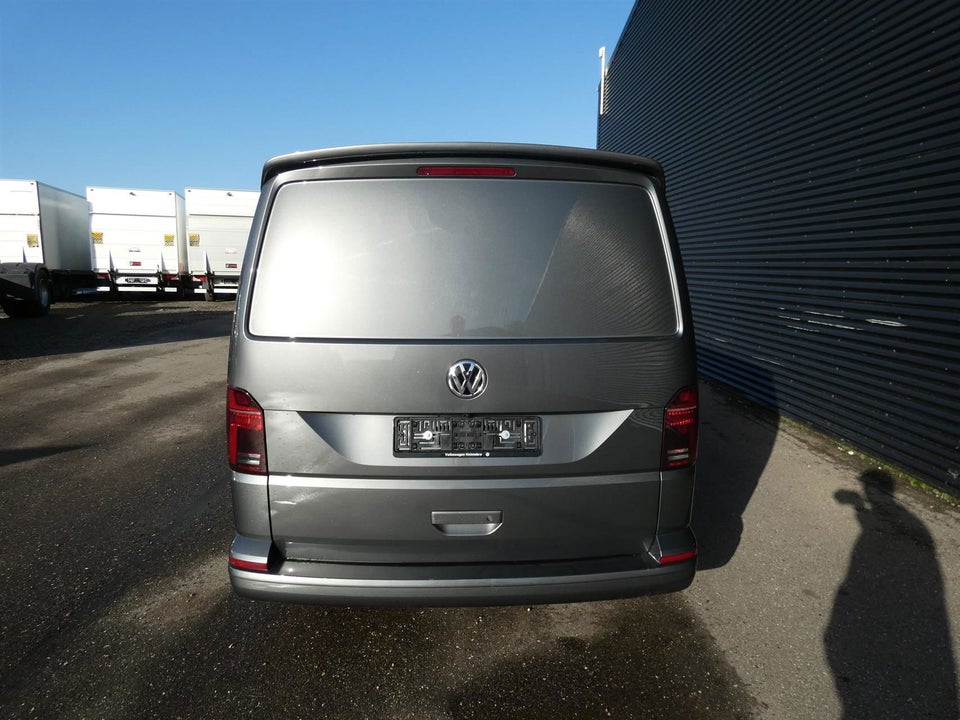 VW Transporter 2,0 TDi 150 Kassevogn DSG kort