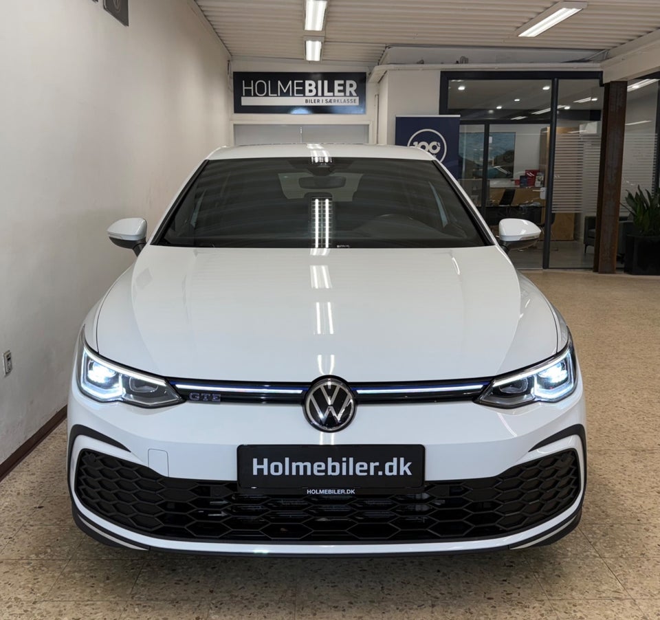 VW Golf VIII 1,4 GTE DSG 5d
