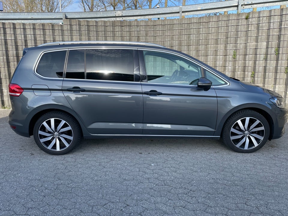 VW Touran 2,0 TDi 150 Highline DSG 7prs 5d