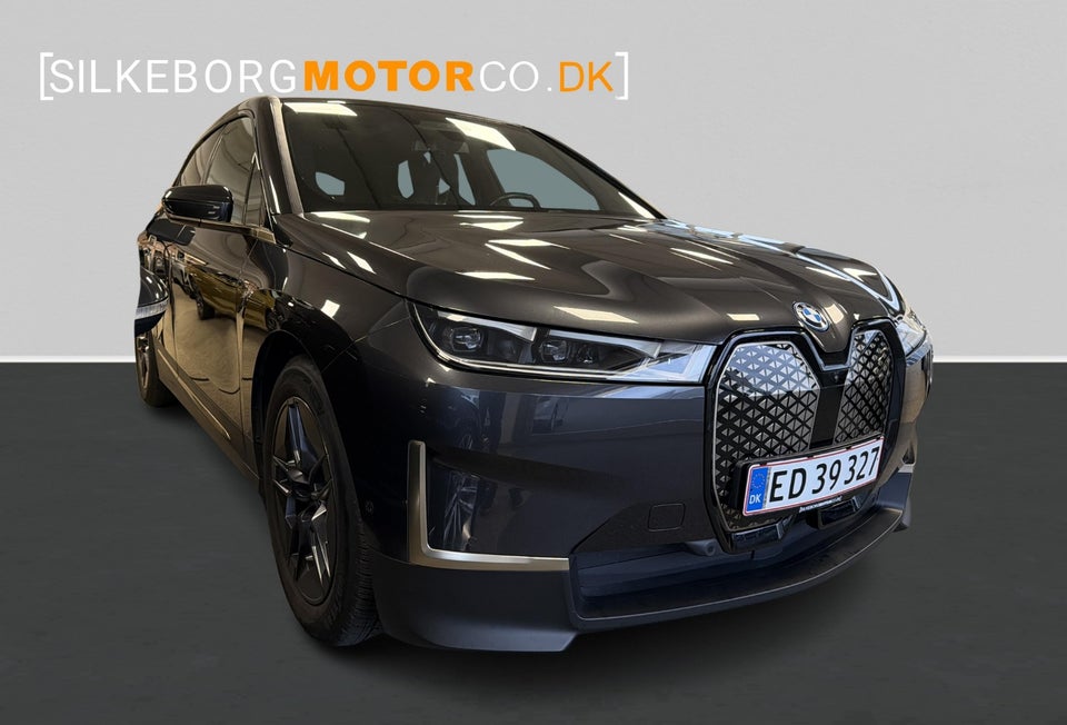BMW iX xDrive40 M-Sport 5d