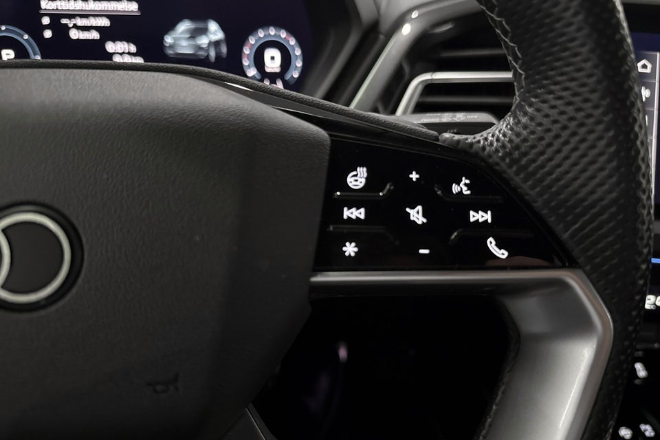 Audi Q4 e-tron 40 Attitude S-line 5d