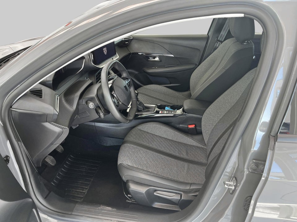 Peugeot 208 1,2 PureTech 100 Allure+ 5d