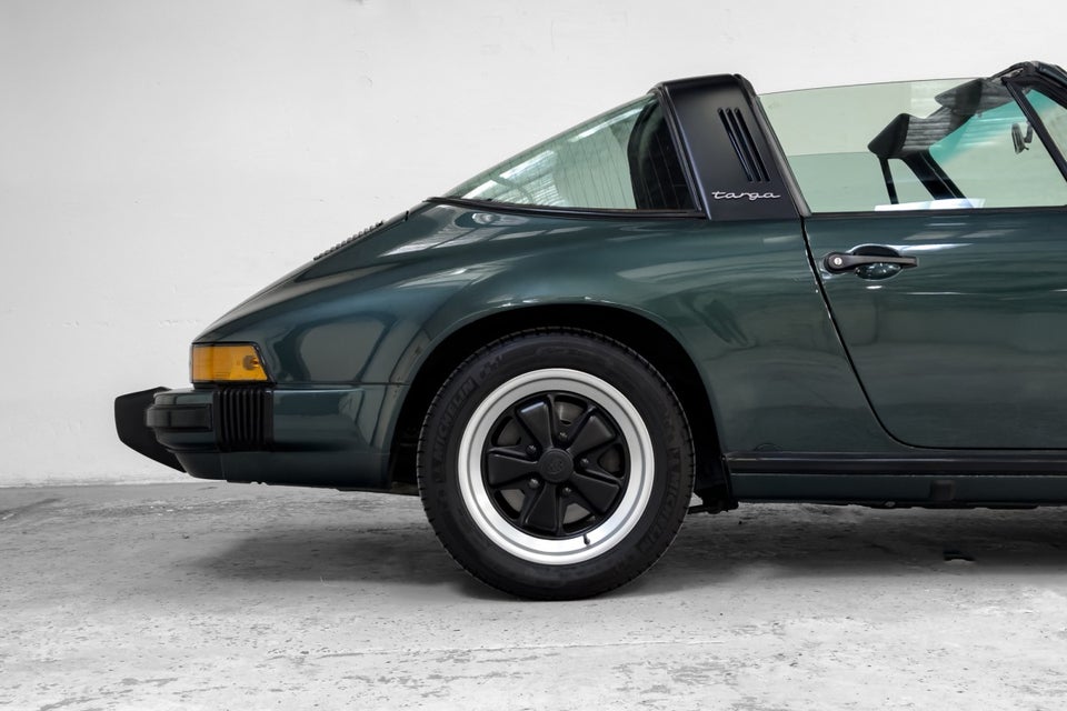 Porsche 911 3,2 Targa 2d