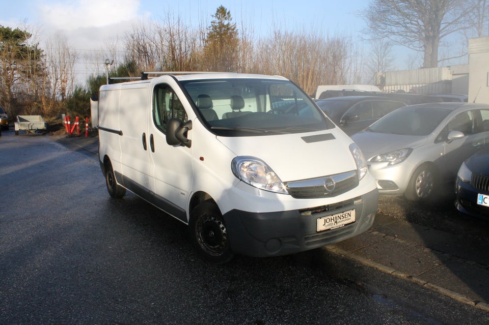 Opel Vivaro 2,0 CDTi 114 Van L2H1 eco 4d