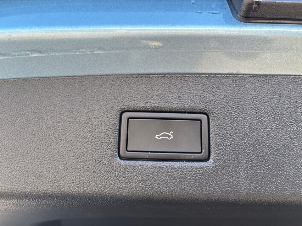 Ford Explorer 77 Premium Extended Range 5d