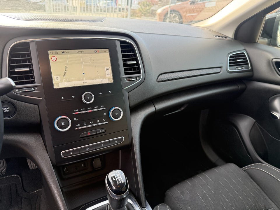 Renault Megane IV 1,3 TCe 140 Limited Sport Tourer 5d