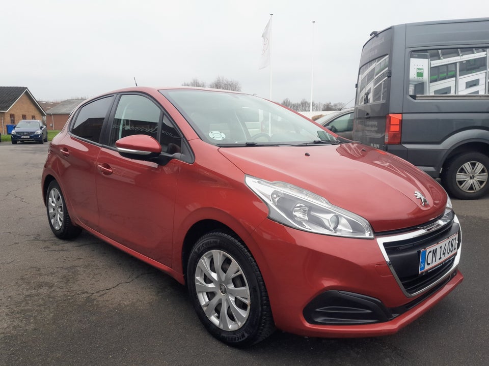 Peugeot 208 1,2 VTi 82 Strike 5d