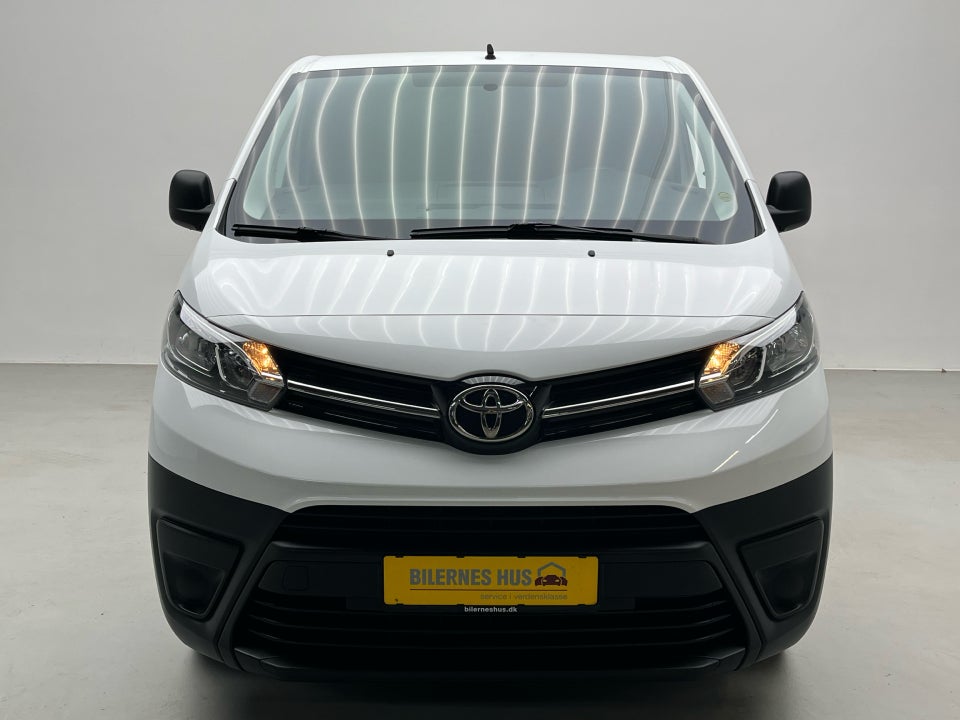 Toyota ProAce 1,6 D 95 Compact Base 5d